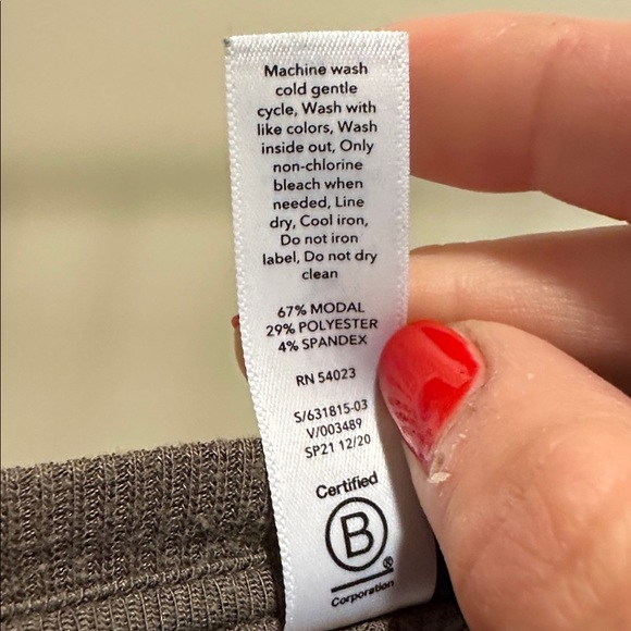 Athleta Cloudlight Restore Top size S - Picture 5 of 8